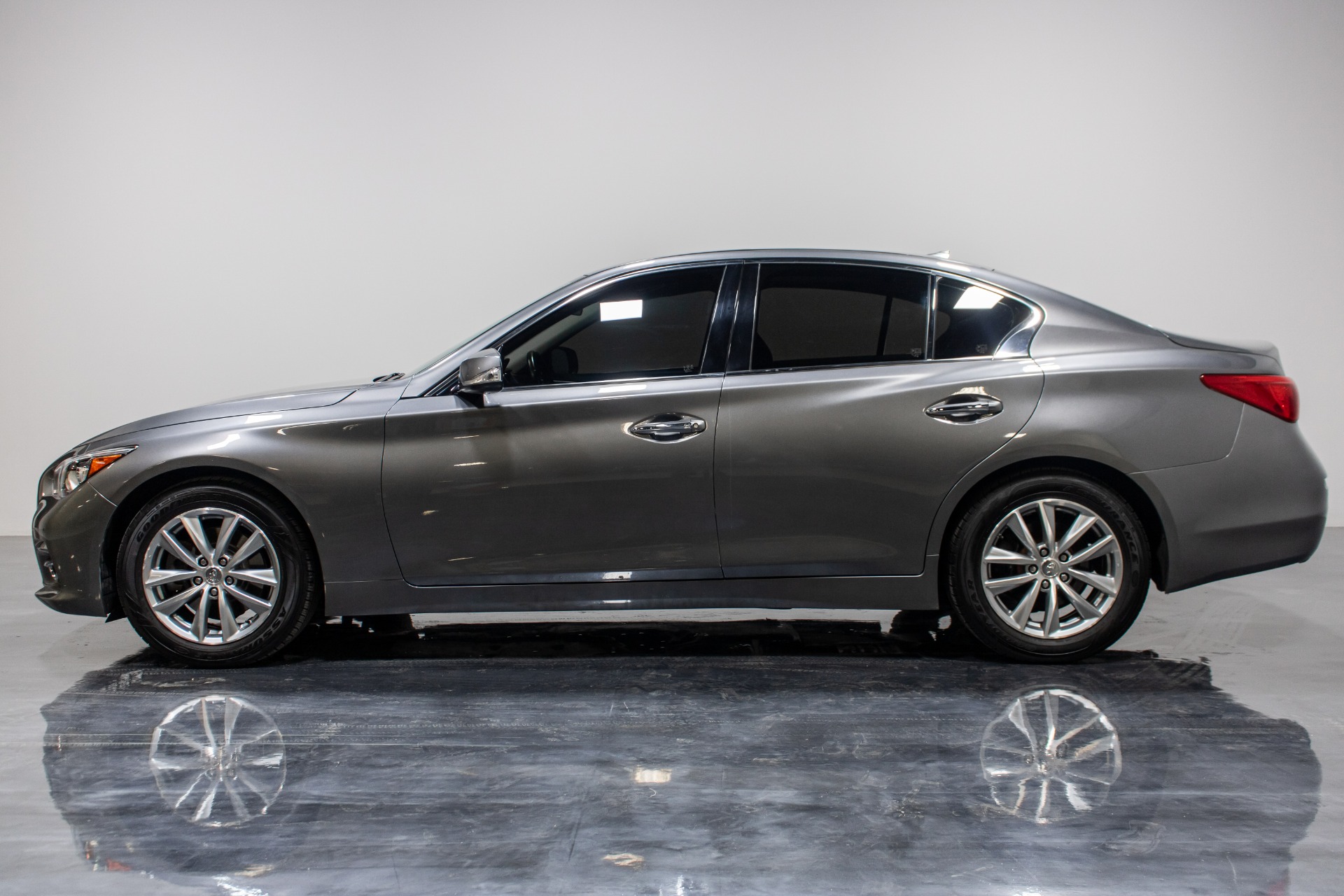 Used 2015 INFINITI Q50 Base AWD 4Door For Sale (13,993) Perfect