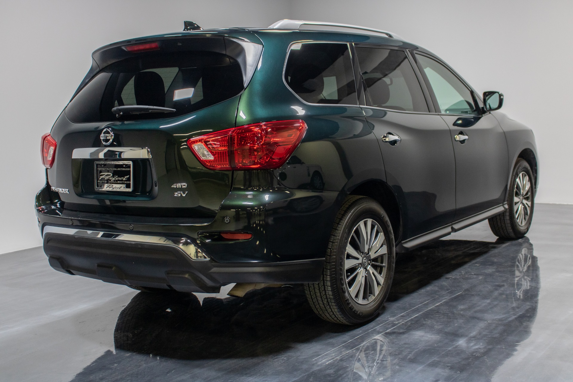 Used 2019 Nissan Pathfinder SV Sport Utility 4D for sale Sold at Perfect Auto Collection in Akron OH 44310 3