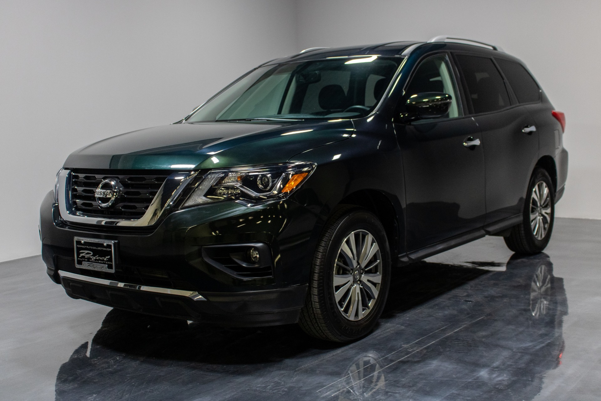 Used 2019 Nissan Pathfinder SV Sport Utility 4D for sale Sold at Perfect Auto Collection in Akron OH 44310 1