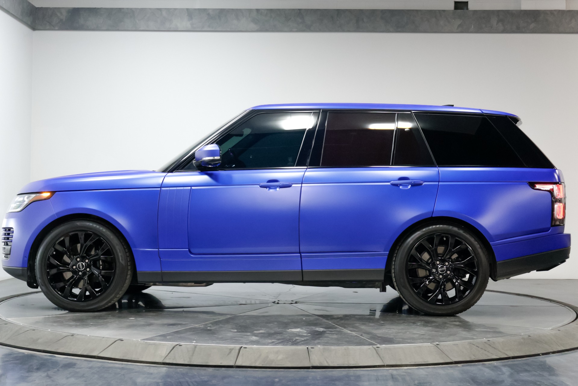 Experienced Used Land Rover Range Rover Dealer in Columbus